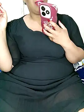 Samara-Bella online show from 10/29/25, 05:50