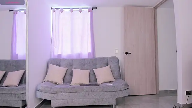 Jullya x online show from 12/01/25, 02:40