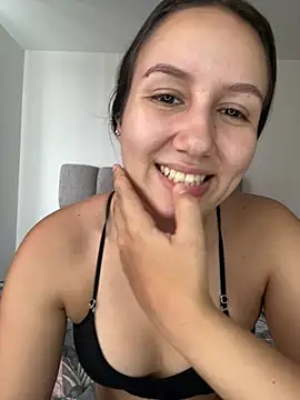 Jullya x online show from 04/29/26, 08:37