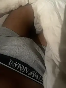 mdnn77 online show from 02/21/25, 01:00