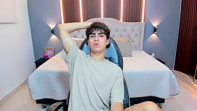 Tommy18   online show from 02/03/26, 06:22