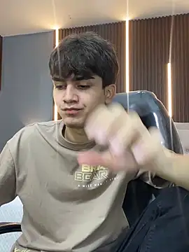 Tommy18   online show from 09/27/25, 03:34