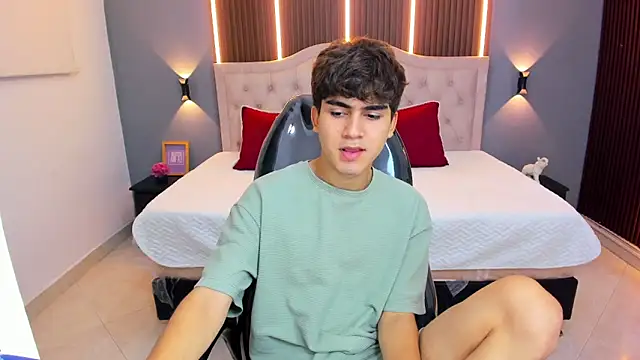 Tommy18   online show from 03/25/26, 03:39