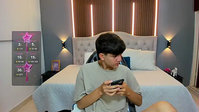 Tommy18   online show from 10/14/25, 03:51