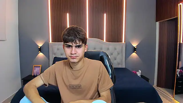 Tommy18   online show from 11/14/25, 03:43