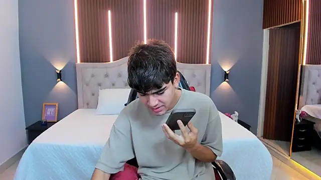 Tommy18   online show from 11/20/25, 03:29