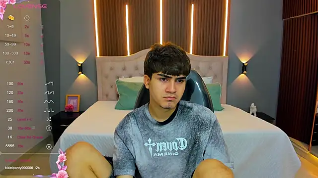 Snapshot of Tommy18__ chatting on 07/12/26, 03:29 Tommy18 online show from 07/12/26, 03:29