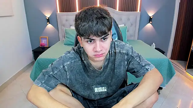 Tommy18   online show from 02/28/26, 03:28