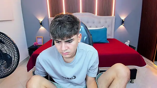 Tommy18   online show from 02/12/26, 03:28