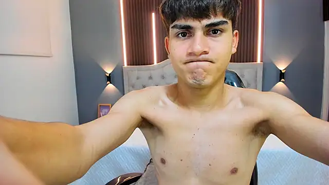 Tommy18   online show from 11/11/25, 03:45