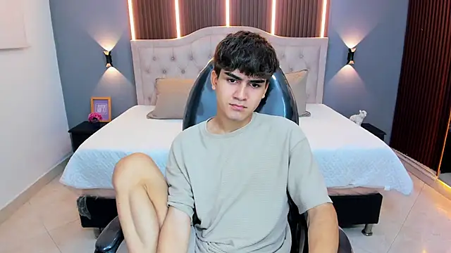 Tommy18   online show from 03/18/26, 03:31