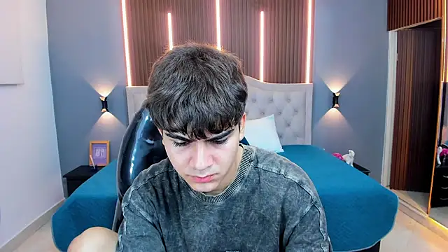 Tommy18   online show from 11/26/25, 03:28