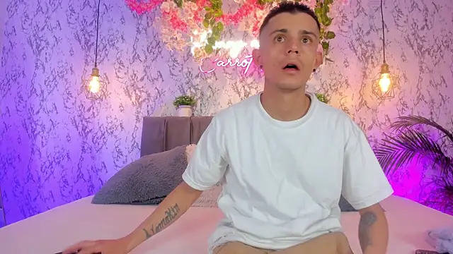 Bonny and carrot online show from 03/24/26, 07:14