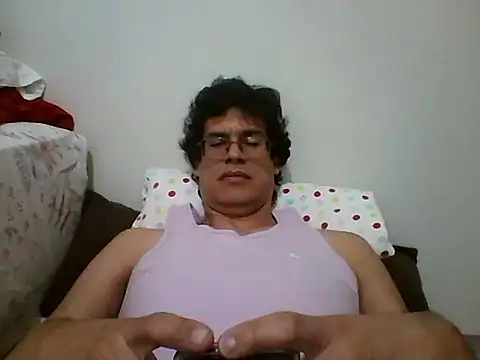 AgneloFly online show from 05/05/26, 02:58