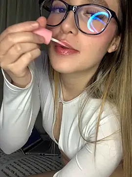 LunaShine  online show from 01/17/25, 12:42