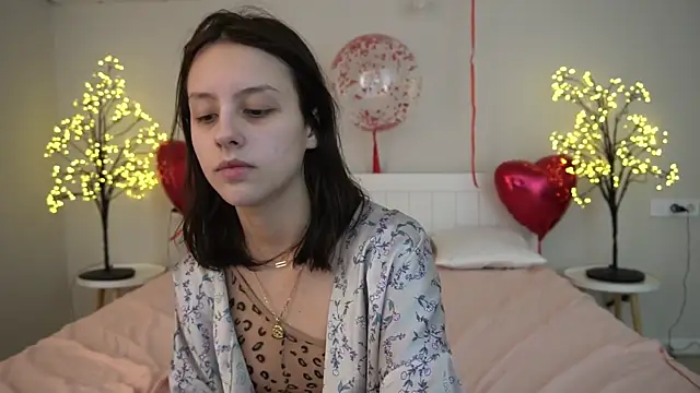 AnnaElys online show from 02/17/25, 11:55