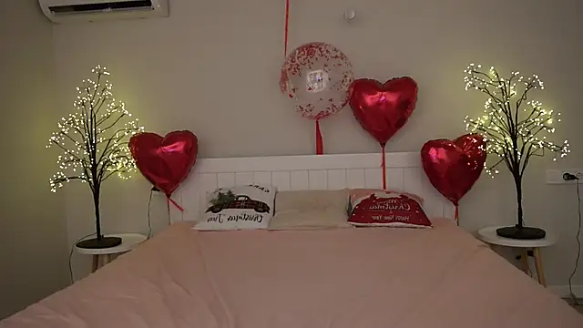 AnnaElys online show from 02/19/25, 12:35