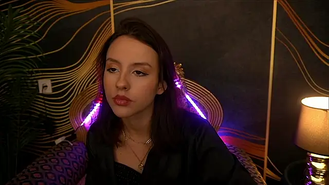 AnnaElys online show from 03/07/25, 10:21