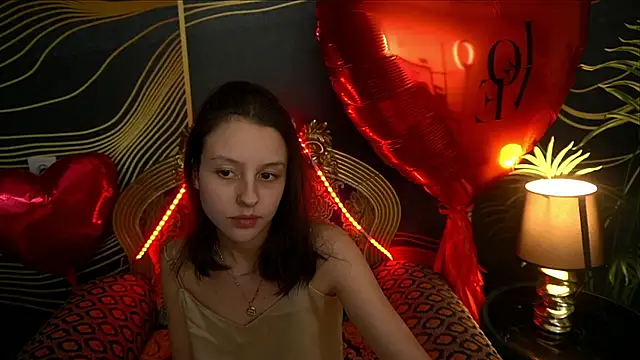 AnnaElys online show from 02/28/25, 10:17