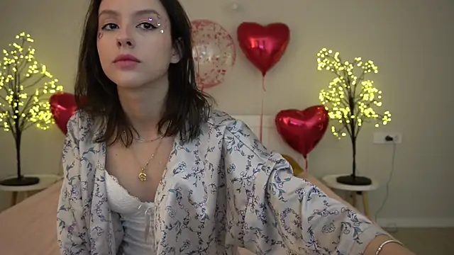 AnnaElys online show from 02/13/25, 08:06