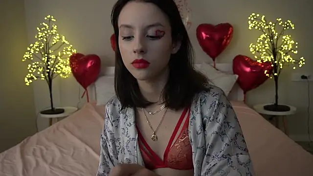 AnnaElys online show from 02/11/25, 09:52