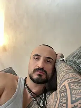 ilmaestoso online show from 11/17/25, 08:02