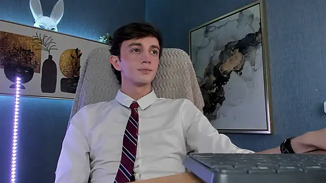 John Weasley online show from 11/13/25, 09:19