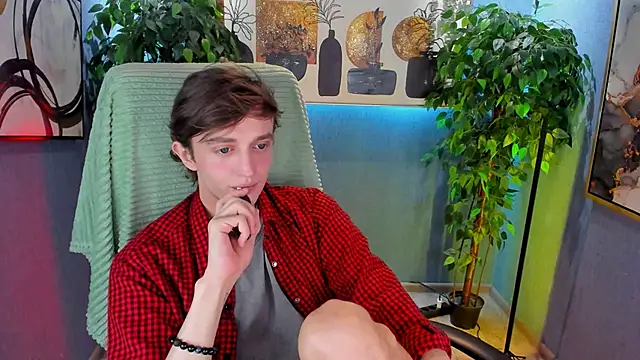 John Weasley online show from 12/18/25, 01:37