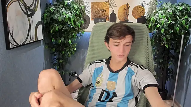 John Weasley online show from 10/10/25, 06:25