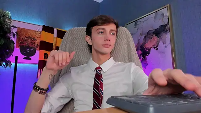 John Weasley online show from 11/21/25, 02:49