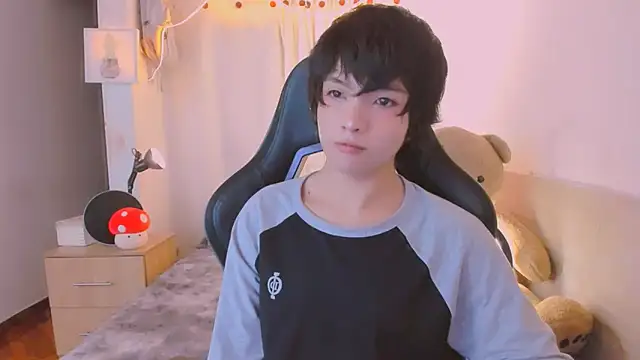 AllanYong18 online show from 04/04/26, 04:52