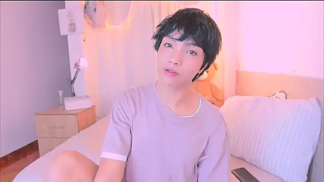 Snapshot of AllanYong18 chatting on 11/01/25, 10:53 AllanYong18 online show from 11/01/25, 10:53