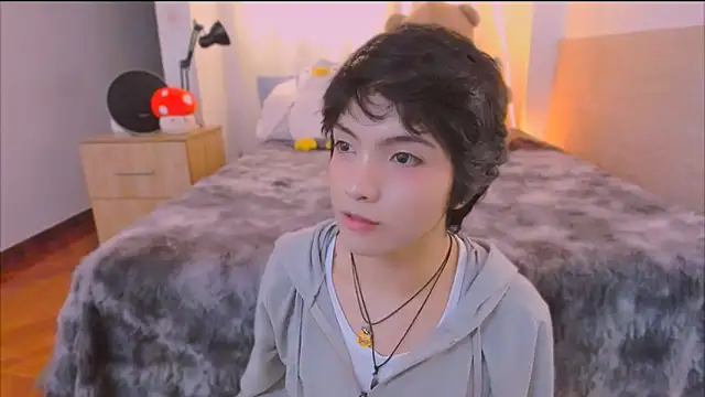 AllanYong18 online show from 03/19/26, 05:29