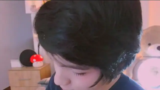 AllanYong18 online show from 03/28/26, 11:33