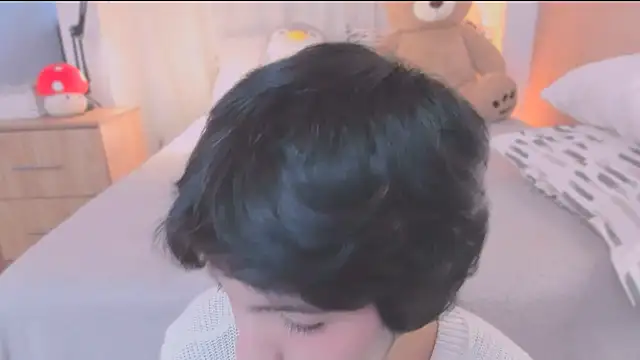 AllanYong18 online show from 02/27/26, 12:27