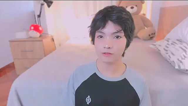 AllanYong18 online show from 02/28/26, 01:44