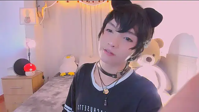 AllanYong18 online show from 03/31/26, 03:58