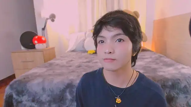 AllanYong18 online show from 03/18/26, 04:15