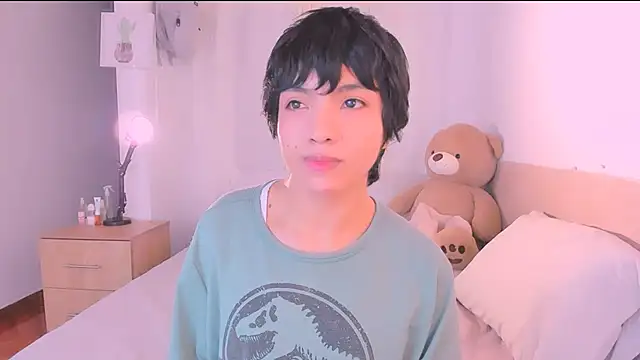 Snapshot of AllanYong18 chatting on 10/01/25, 07:35 AllanYong18 online show from 10/01/25, 07:35