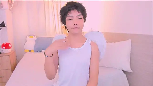 AllanYong18 online show from 01/11/26, 06:31