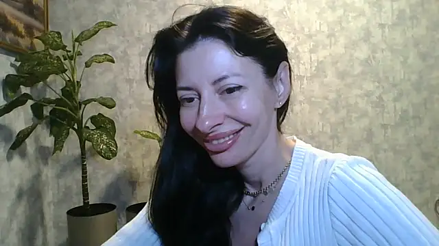 Snapshot of LissaBlossom chatting on 06/05/26, 03:00 LissaBlossom online show from 06/05/26, 03:00