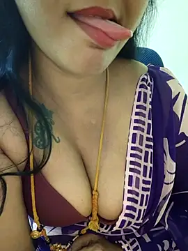 Snapshot of sriyazhini chatting on 03/03/25, 09:02 sriyazhini online show from 03/03/25, 09:02