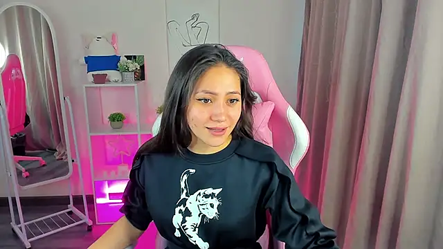 Snapshot of Bellalovesss chatting on 01/18/25, 08:52 Bellalovesss online show from 01/18/25, 08:52