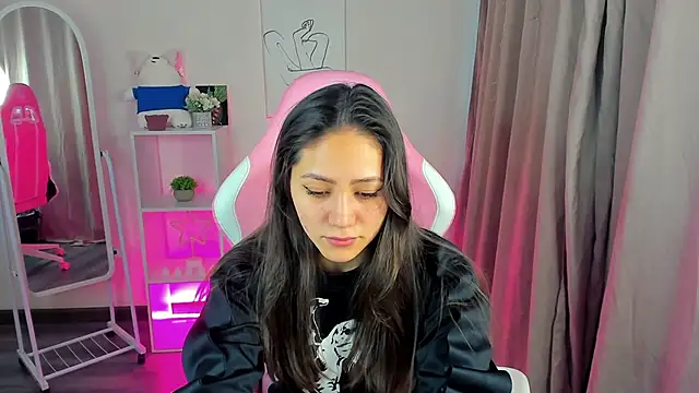 Snapshot of Bellalovesss chatting on 01/18/25, 05:41 Bellalovesss online show from 01/18/25, 05:41