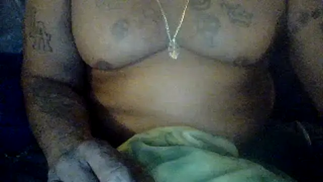 Snapshot of Nice_n_hairy580 chatting on 05/24/26, 05:07 Nice n hairy580 online show from 05/24/26, 05:07