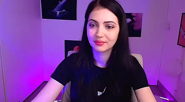 Snapshot of Amalia_amor chatting on 03/22/25, 06:22 Amalia amor online show from 03/22/25, 06:22