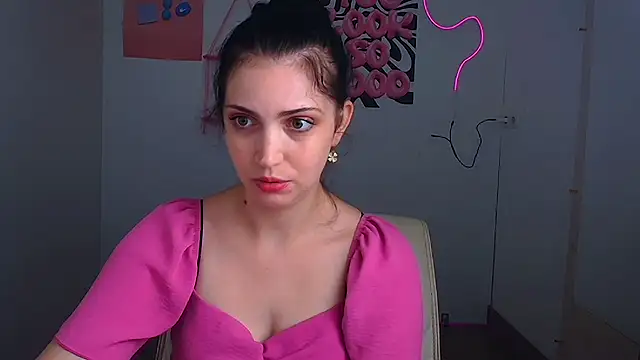 Snapshot of Amalia_amor chatting on 07/03/26, 05:47 Amalia amor online show from 07/03/26, 05:47