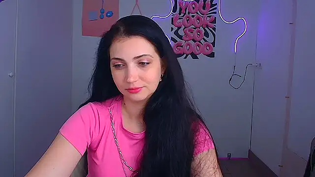 Snapshot of Amalia_amor chatting on 07/13/26, 05:40 Amalia amor online show from 07/13/26, 05:40