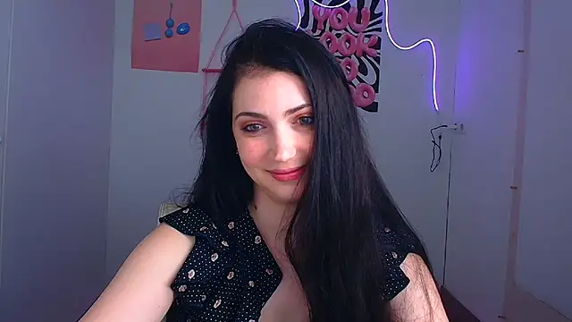 Snapshot of Amalia_amor chatting on 06/23/26, 05:49 Amalia amor online show from 06/23/26, 05:49
