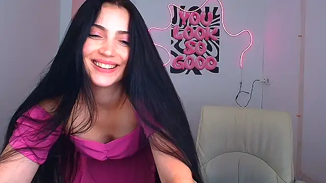 Snapshot of Amalia_amor chatting on 08/04/26, 11:37 Amalia amor online show from 08/04/26, 11:37